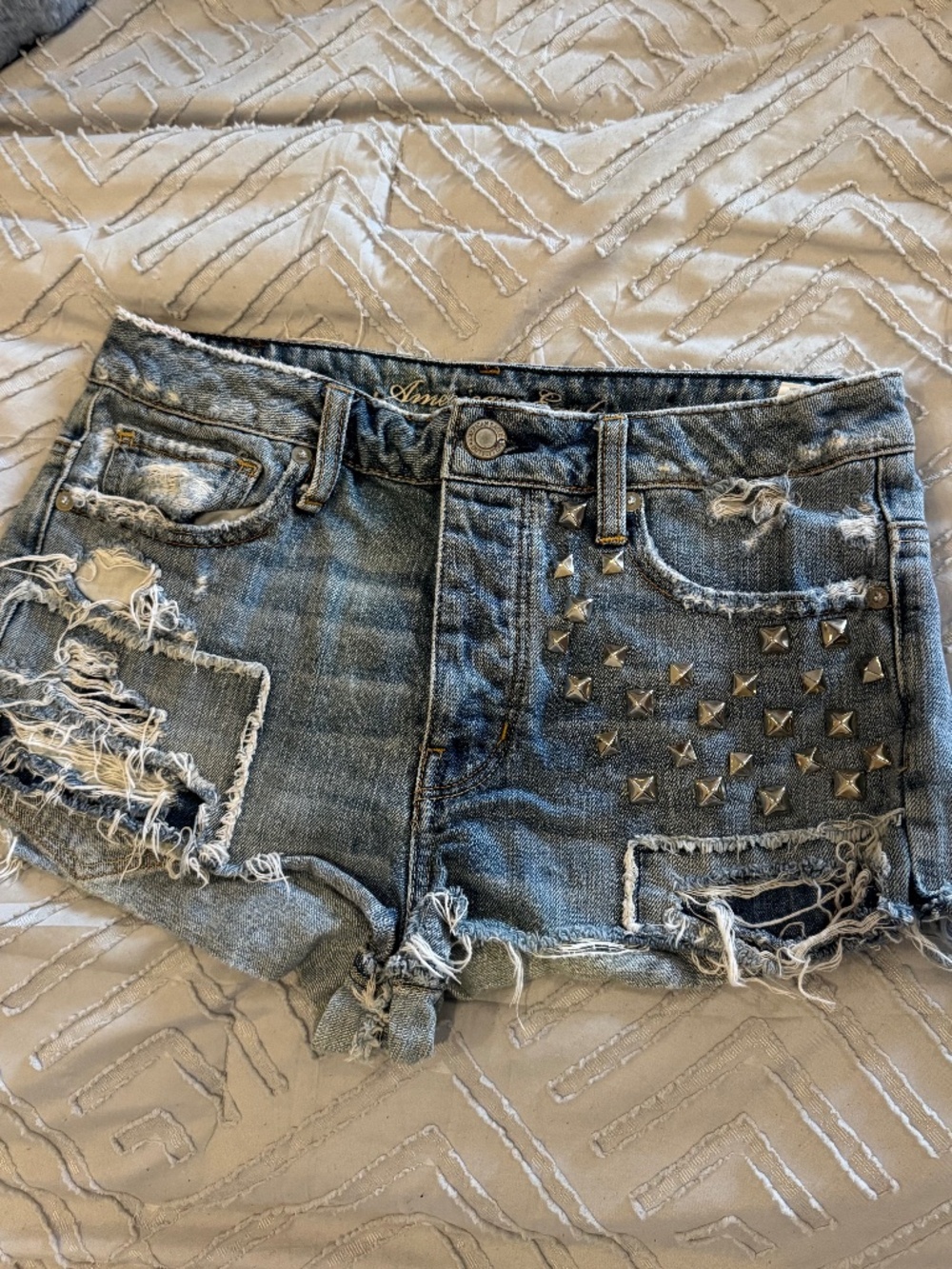 American Eagle vintage hand studded tumblr shorts